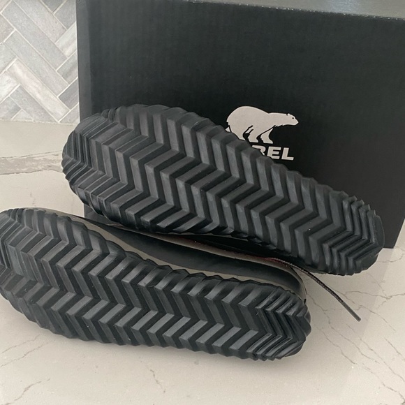 Sorel Out 'N About Boot - Picture 8 of 11